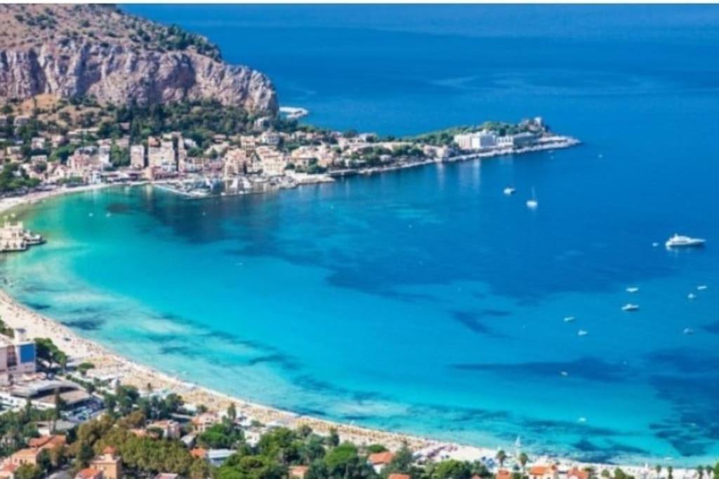 La Casa Di Eva Appartement Palermo Buitenkant foto