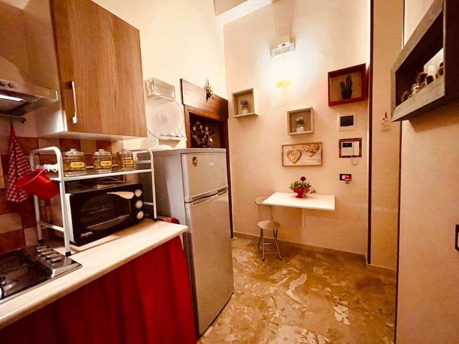 La Casa Di Eva Appartement Palermo Buitenkant foto